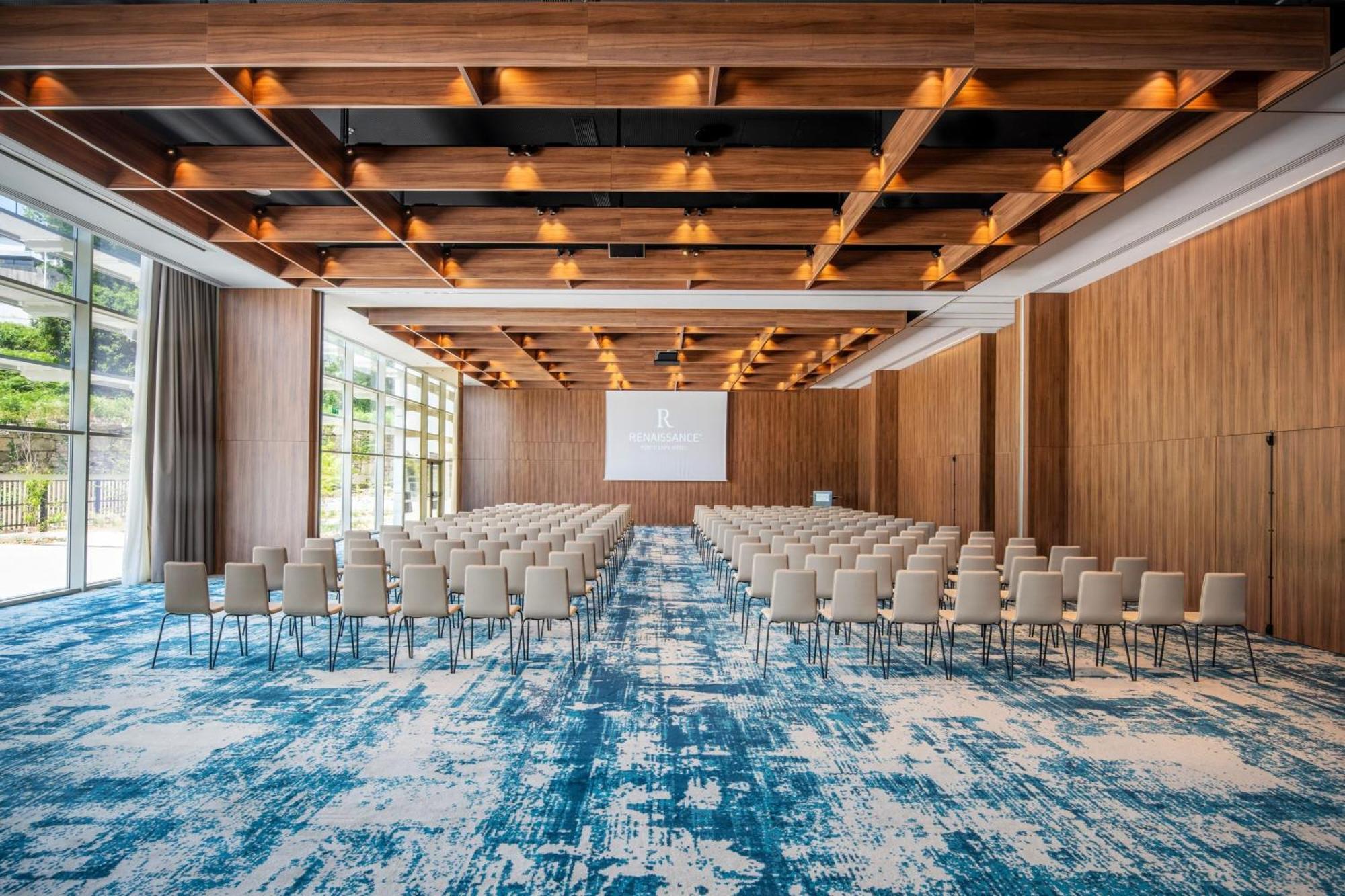 Renaissance Porto Lapa Hotel Exterior photo Meeting room